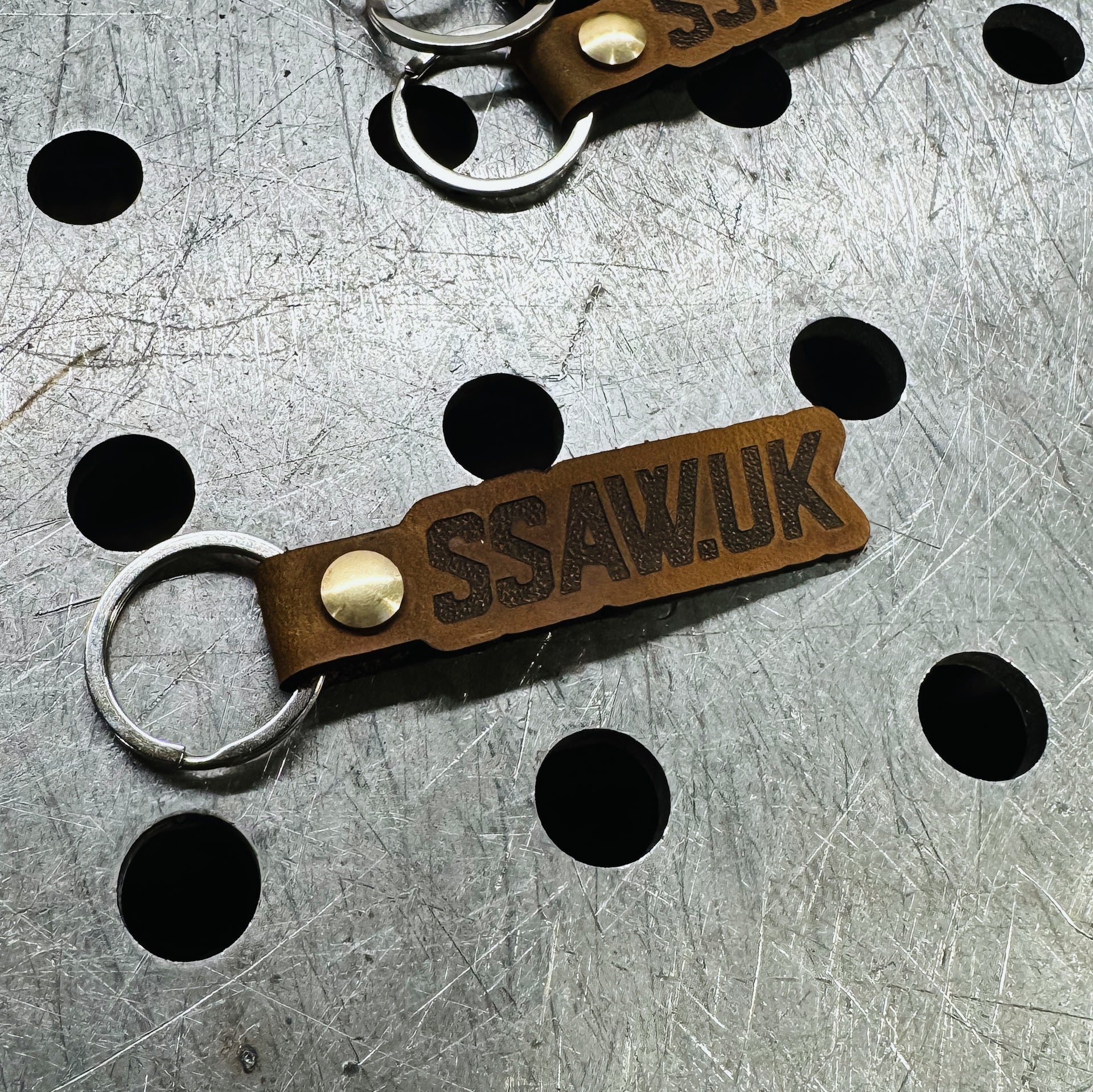 SSAW UK LEATHER KEY TAG